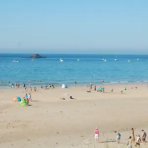 https://les-gres-roses.inbrittany.com